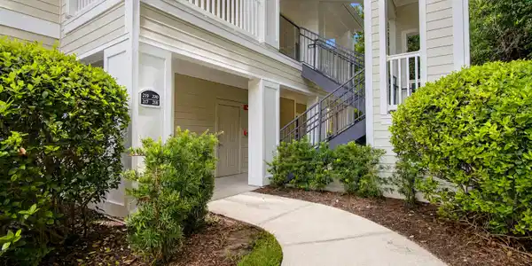 Image 2: Condo entrance walkway