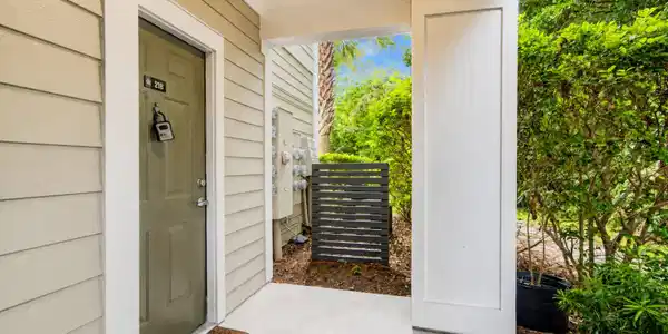 Image 3: Front door