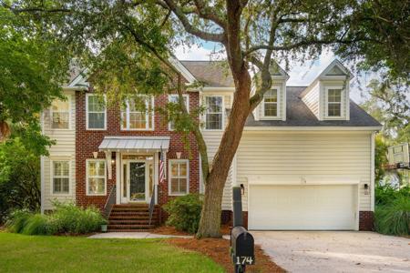 174 Revetment Lane