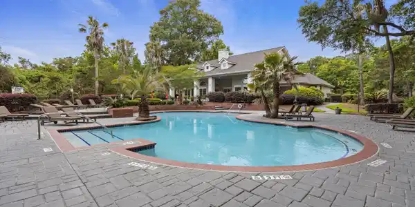 700 Daniel Ellis Drive