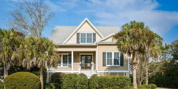 2413 Majestic Roses Court