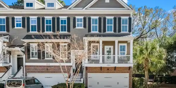 1911 Carolina Towne Court