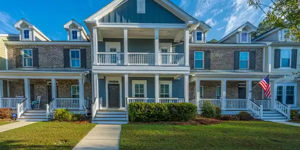 3496 Yarmouth Drive