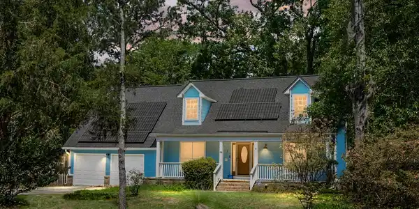 48 Crosscreek Drive