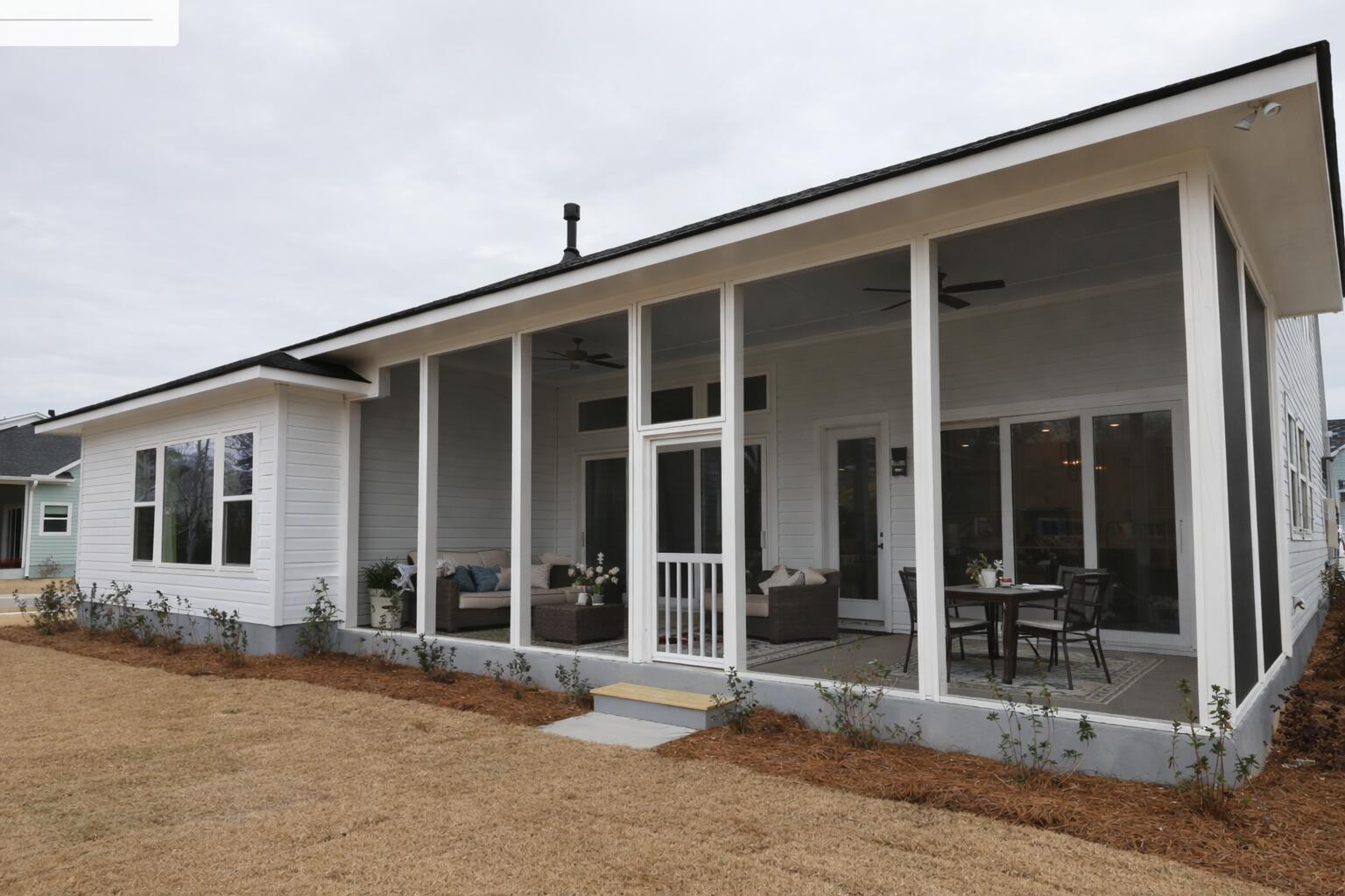 Image 2: extended screen porch