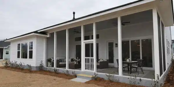 Image 2: extended screen porch