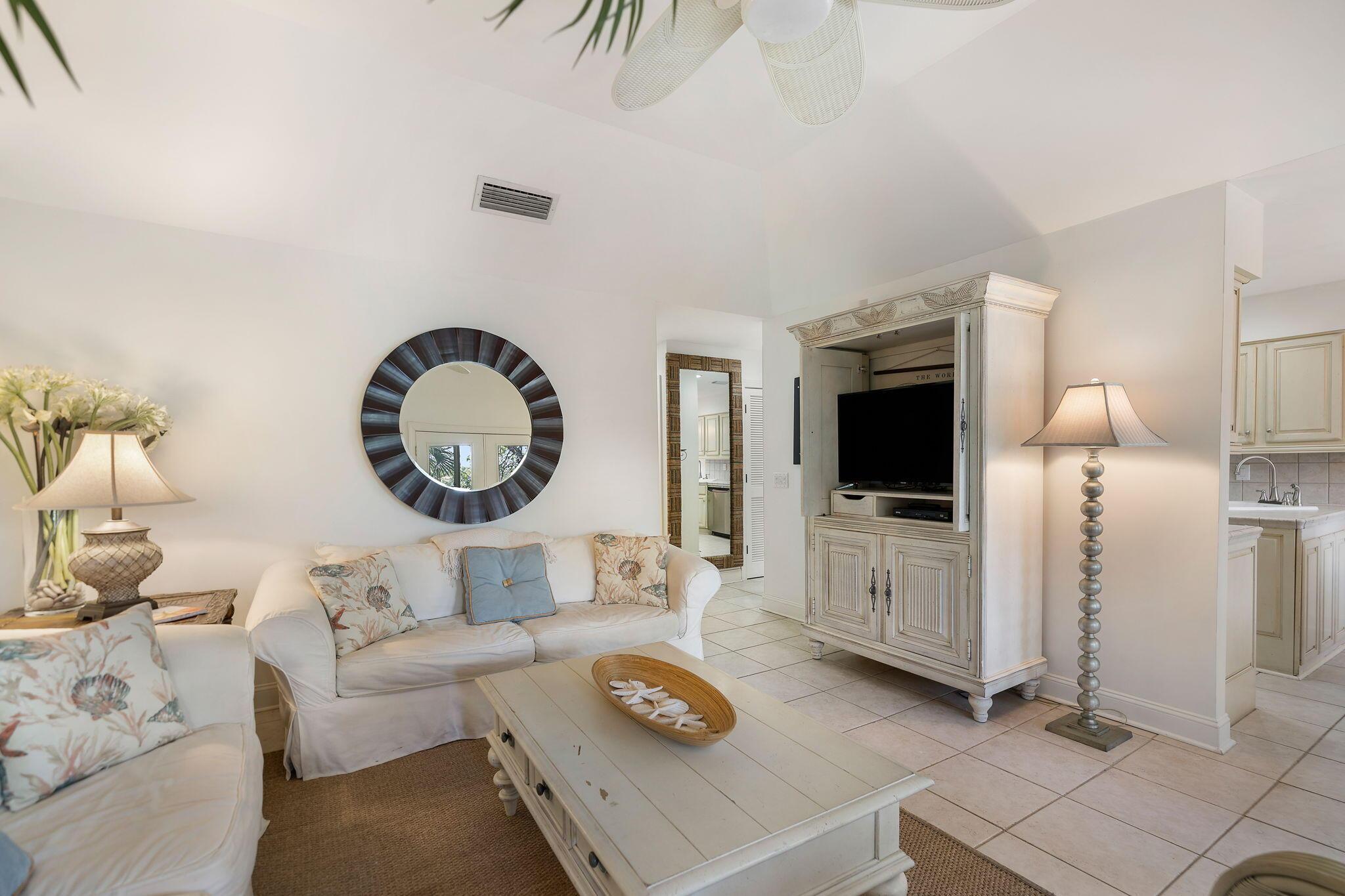 Image 2: 9-web-or-mls-4758 Tennis Club Villa-8