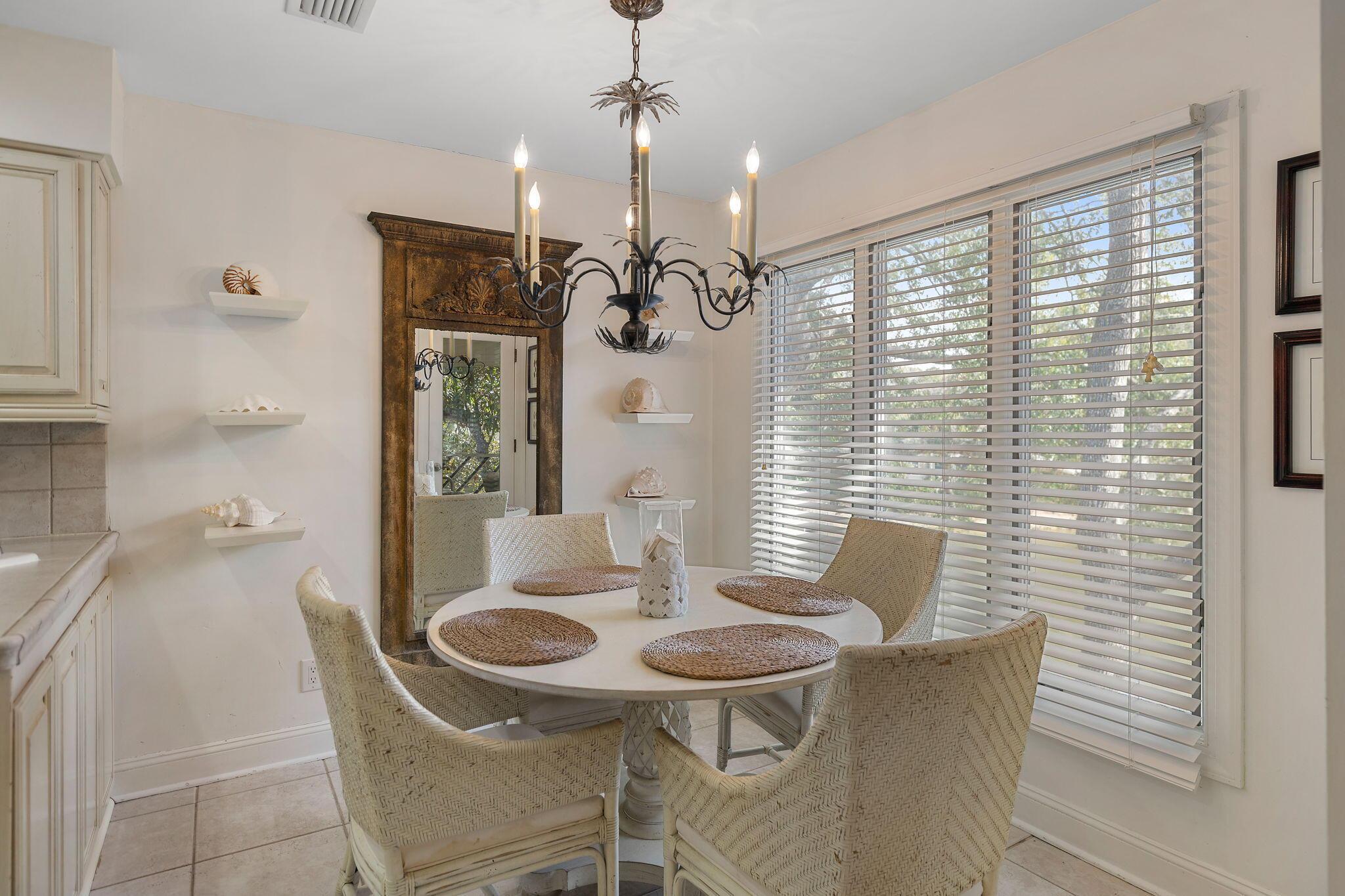 Image 4: 8-web-or-mls-4758 Tennis Club Villa-7