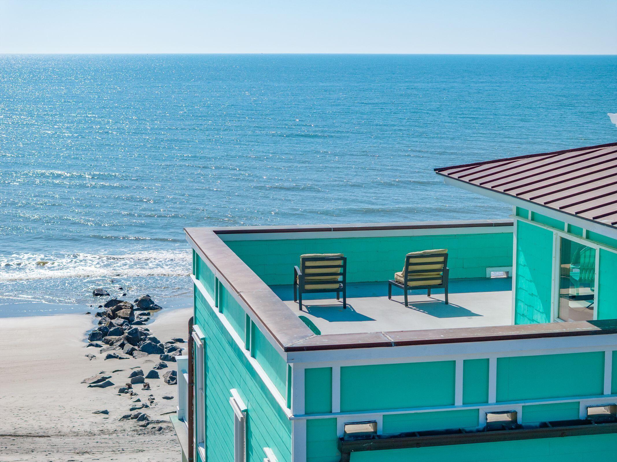 Image 4: 1699EAshAve-KeenEyeMarketing-106