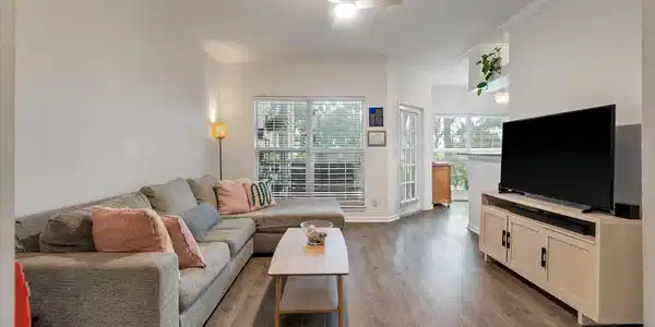 700 Daniel Ellis Drive