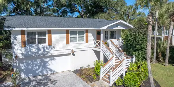 3007 Hartnett Boulevard