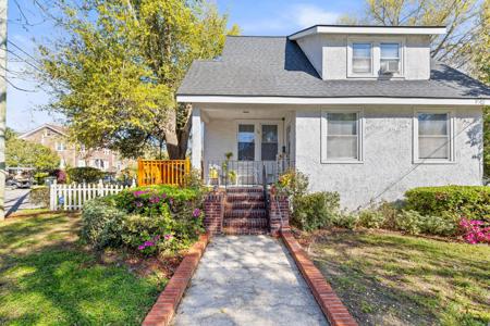 76 Dunnemann Avenue