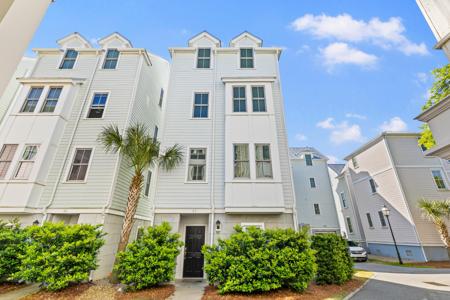 45 Dereef Court
