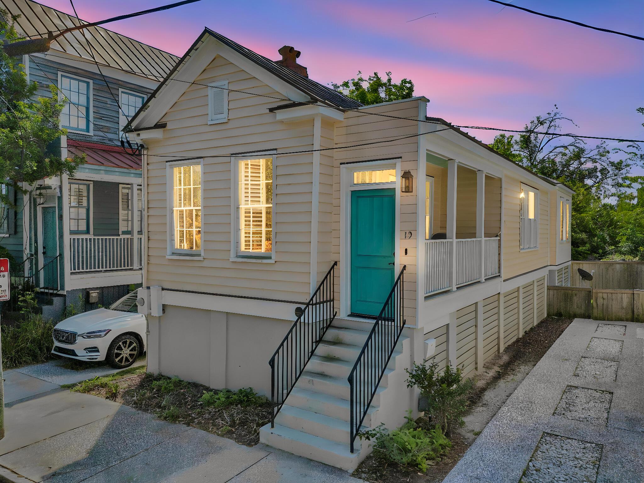 Image 2: CREM - 19 Ashton St-16 day to dusk