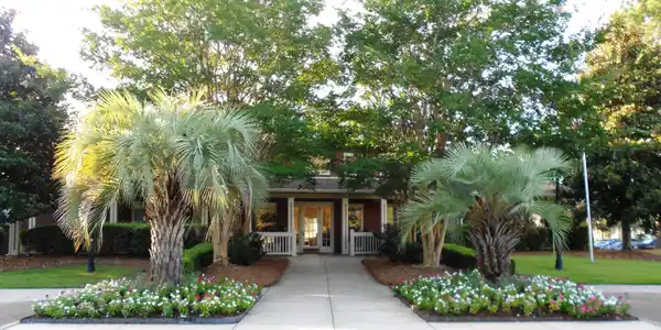 1600 Long Grove Drive