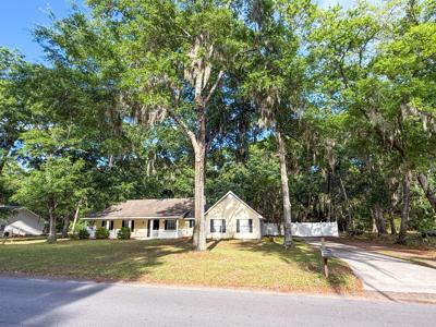 11 Christine Drive