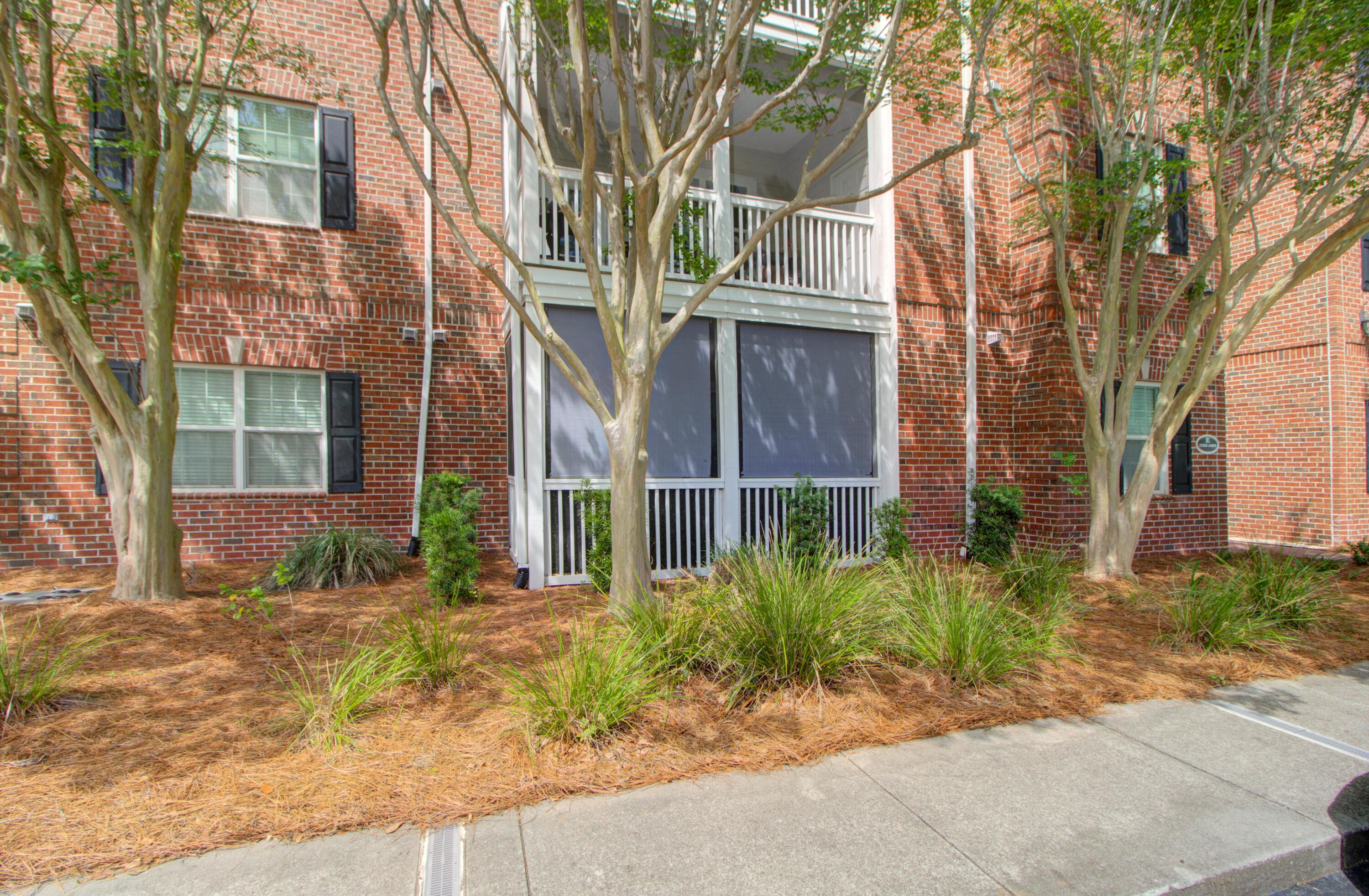 Image 2: Front Exterior