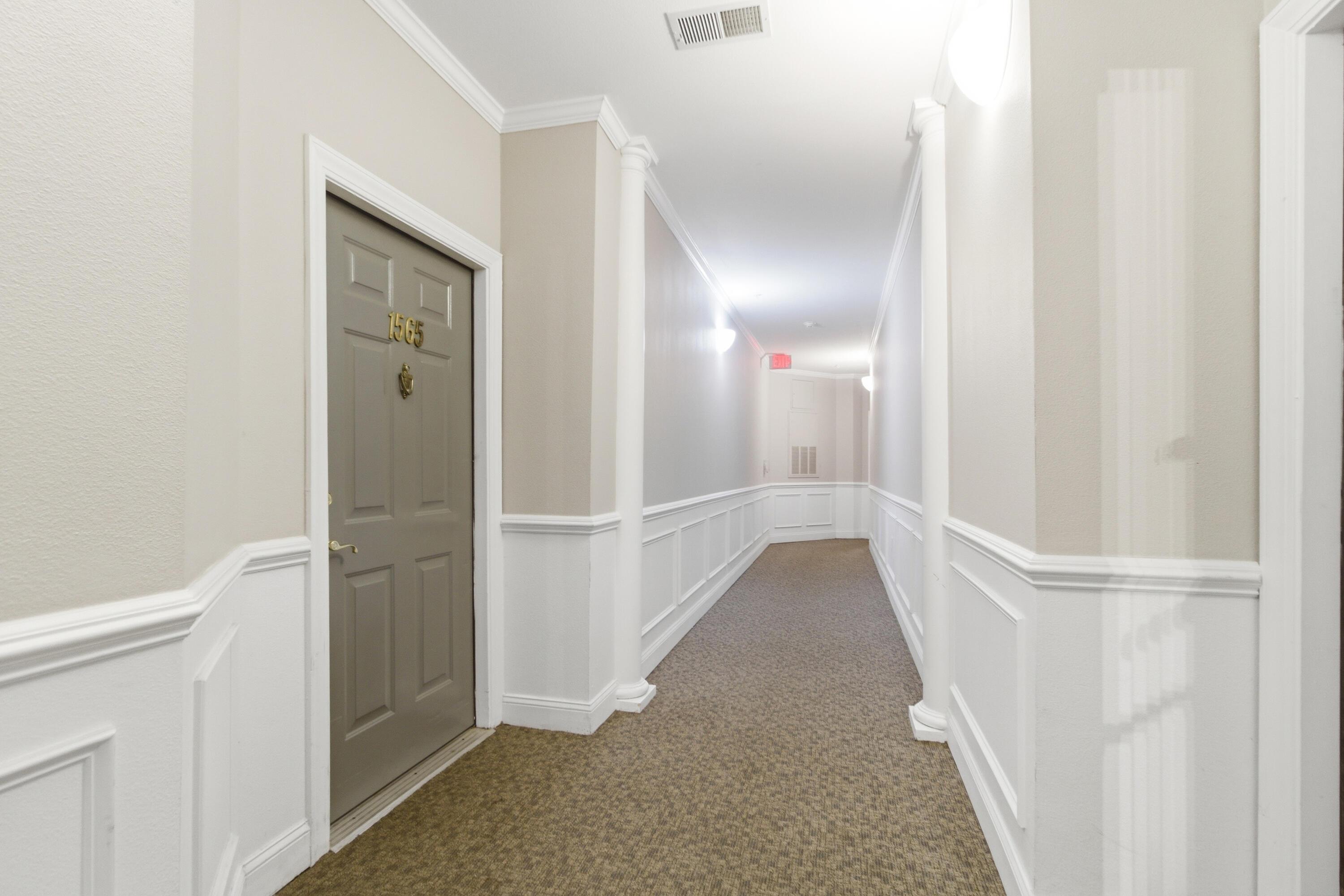 Image 3: Entryway