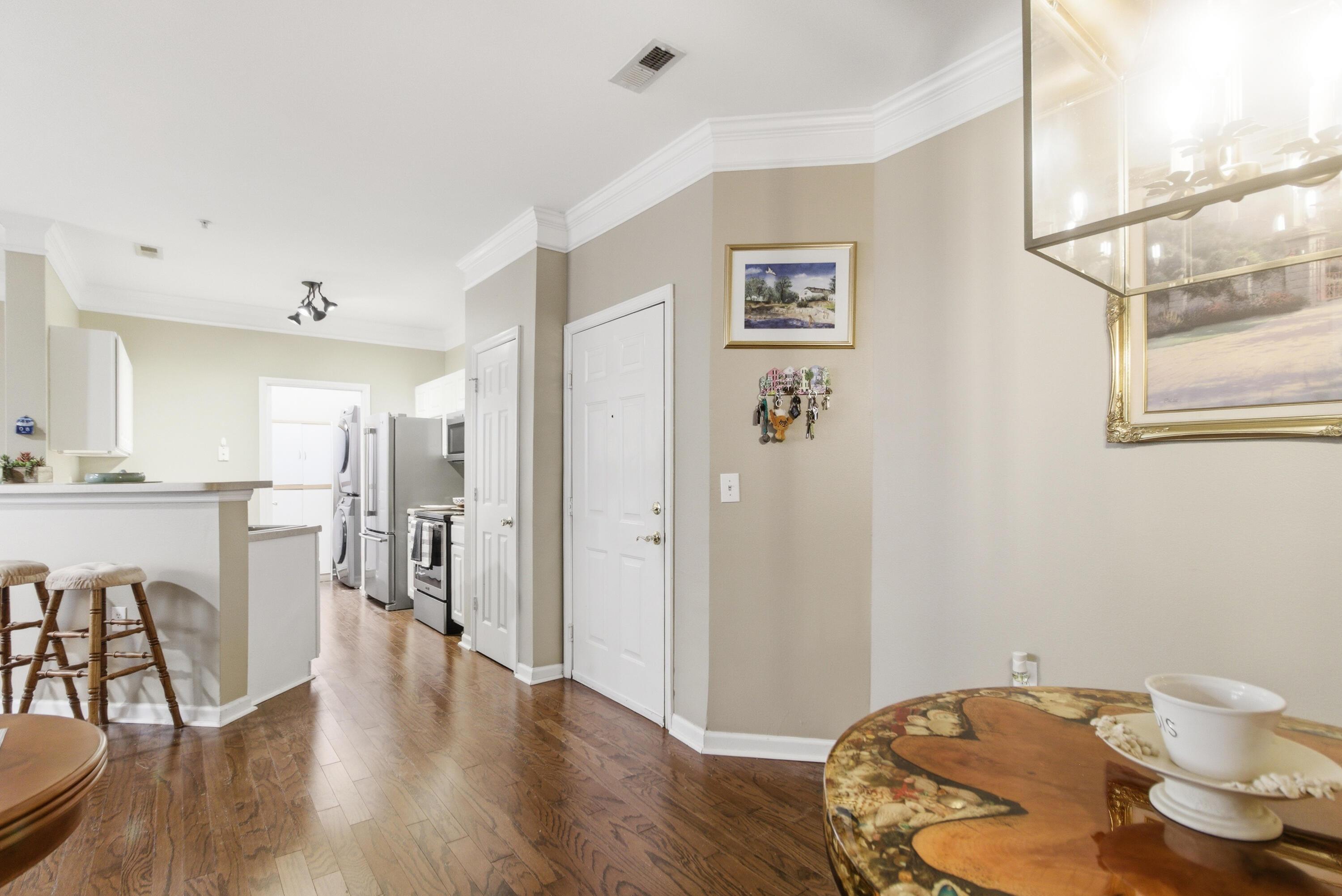Image 4: View Into Kitchen from Dining Area
