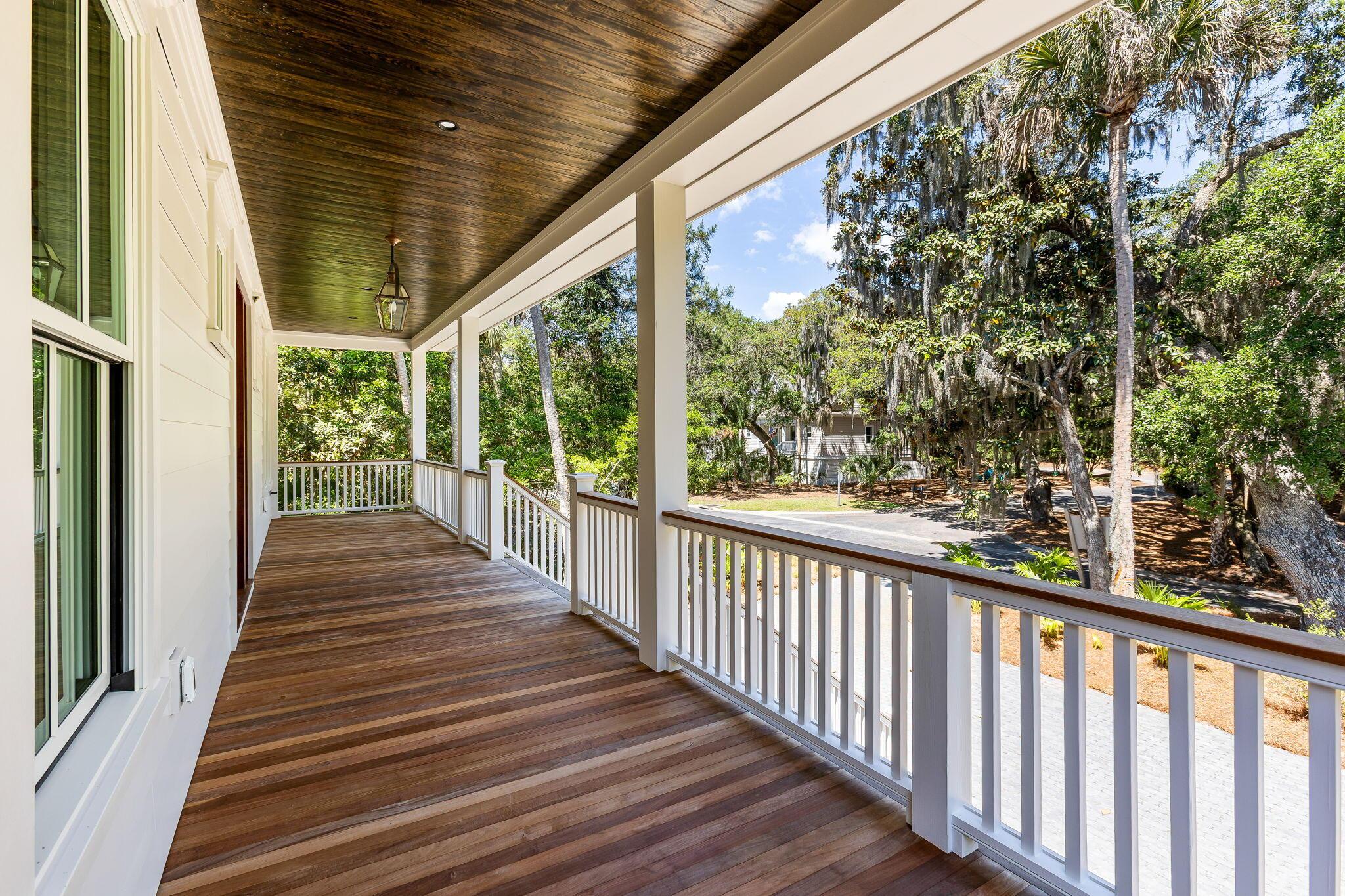 Image 4: Front Porch