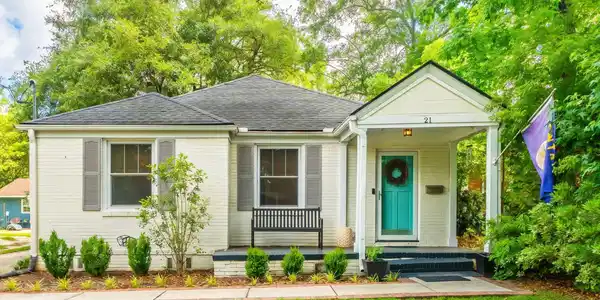21 Craven Avenue