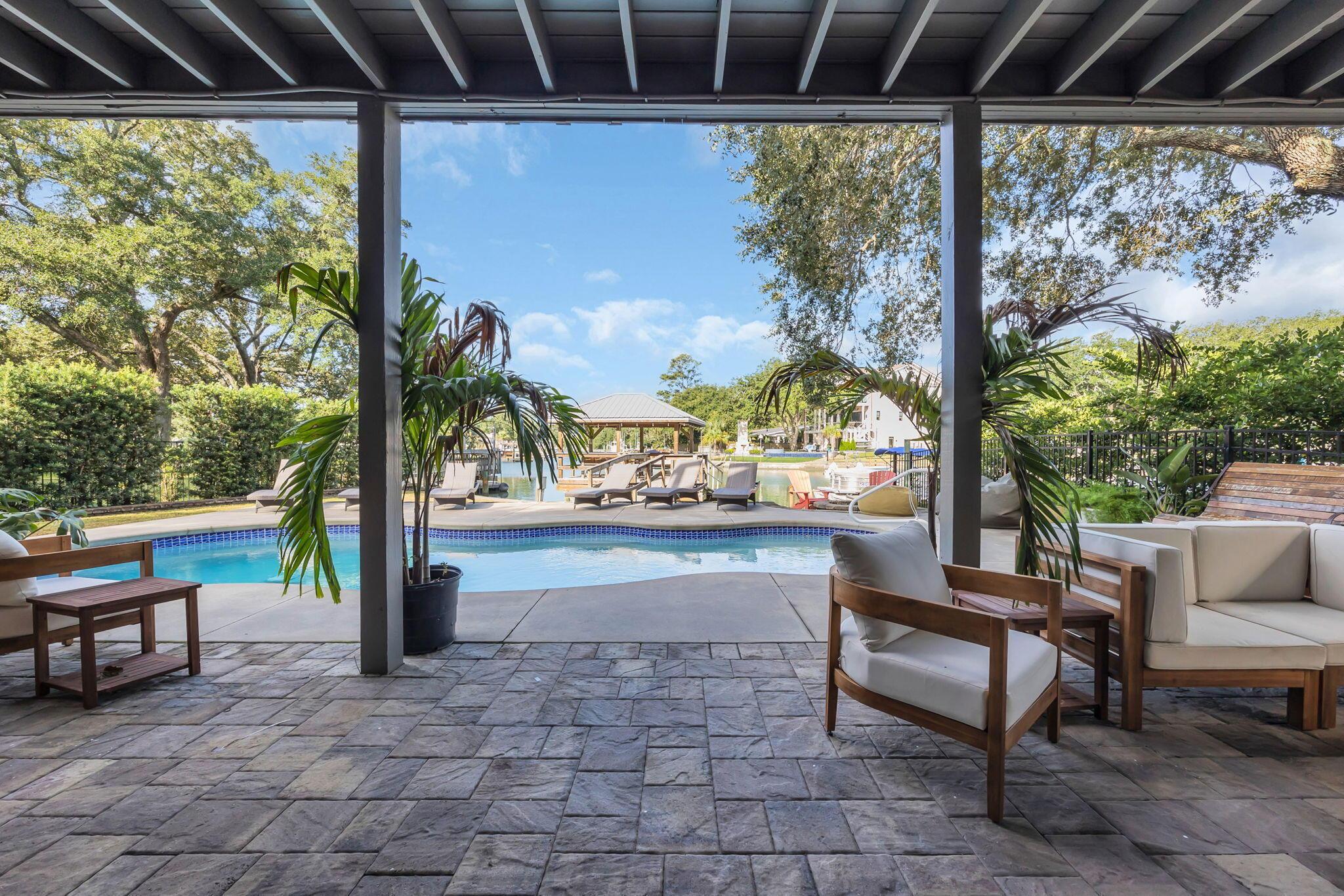 Image 4: 4-web-or-mls-25-web-or-mls-cw101502