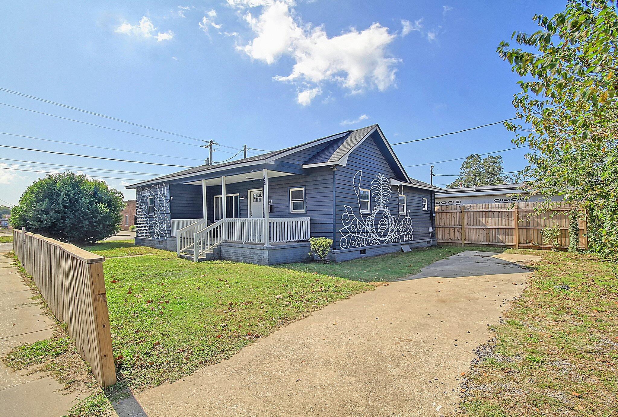 Image 2: 2-web-or-mls-CREM_2703 Spruill_002