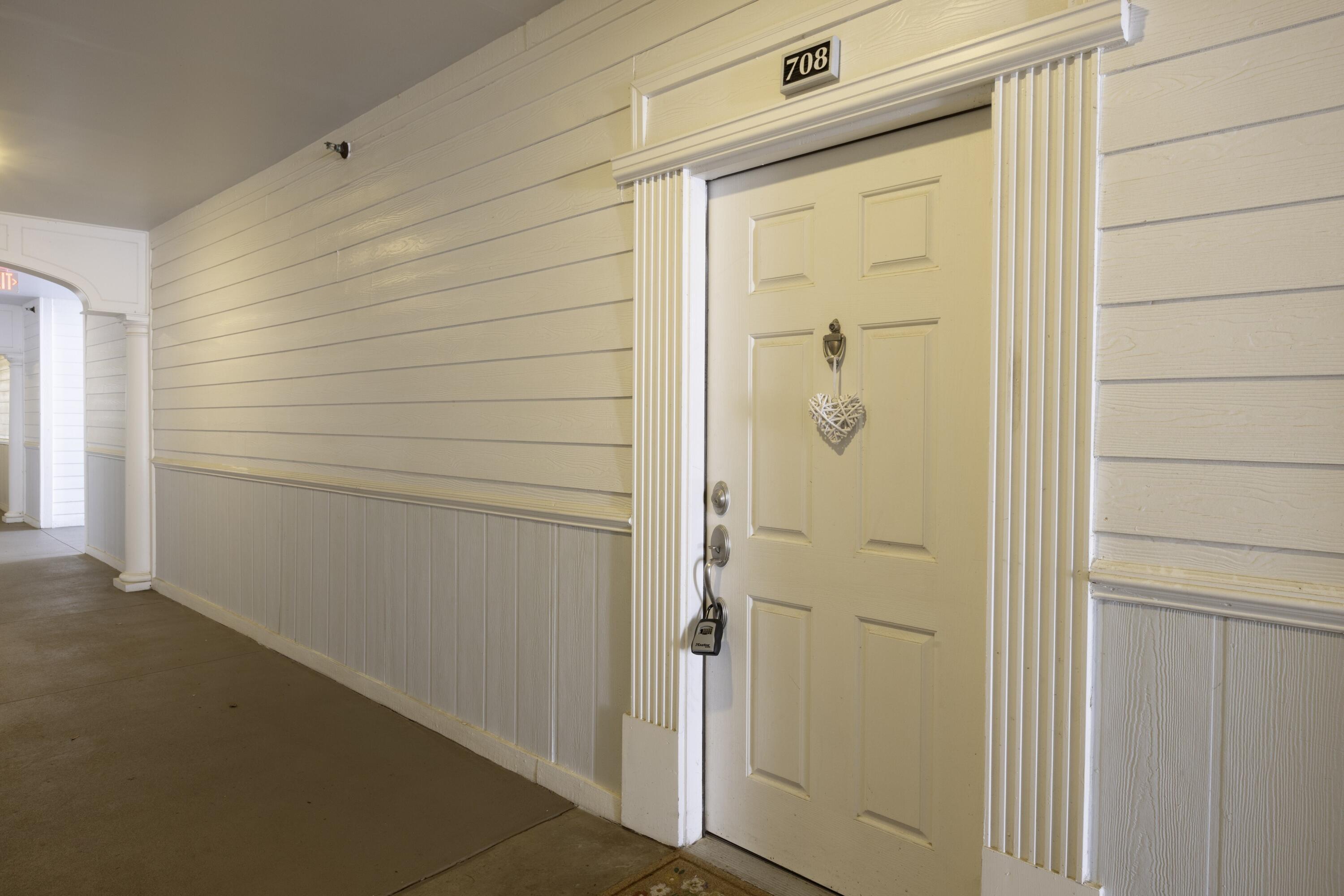 Image 2: Entry