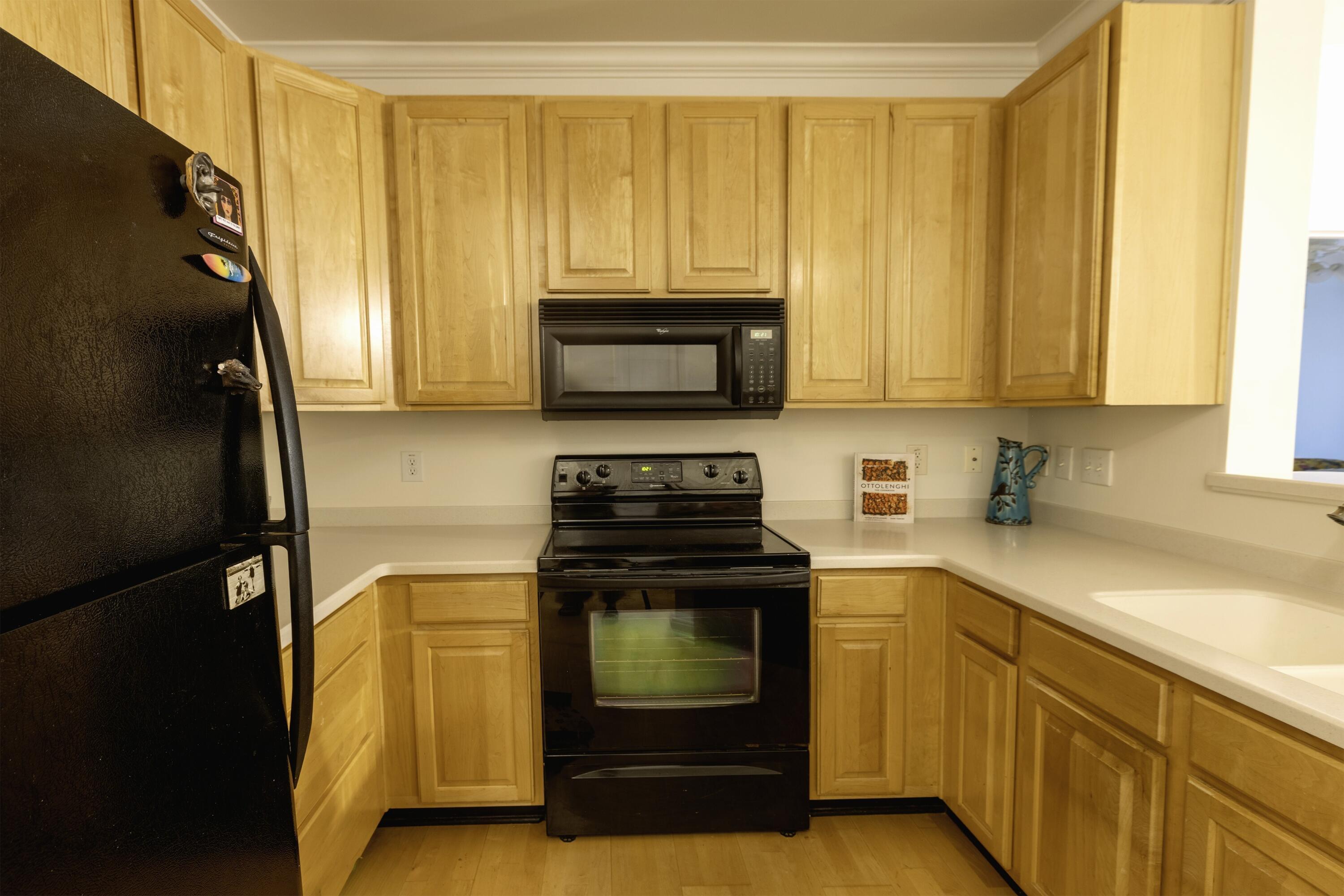 Image 4: Kitchen 2