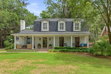 972 Equestrian Drive