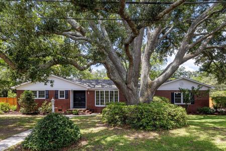 1335 Old Colony Road