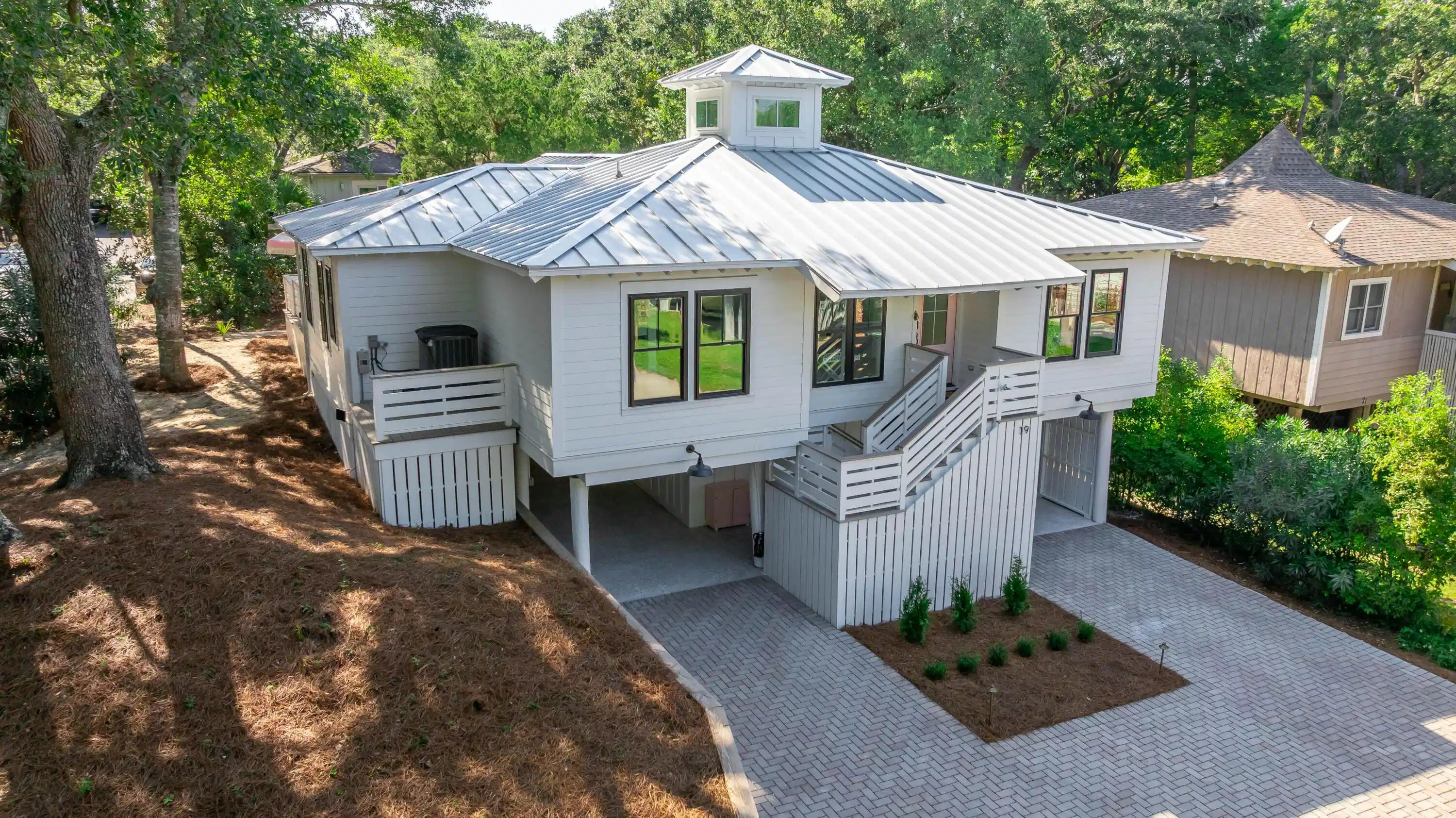 Image 1: 01 Isle of Palms Beach Rental 19 Sandcra