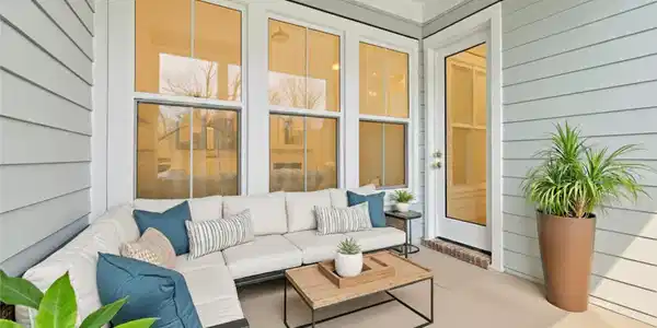 Image 4: Back Screen Porch