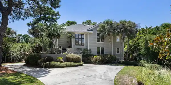 2251 Catesbys Bluff