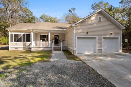 8255 Chisolm Plantation Road