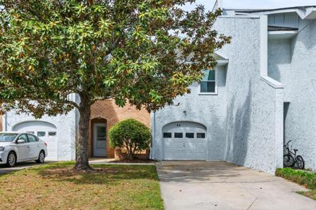 32 Meander Row