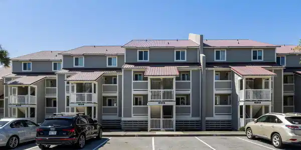 Image 2: Exterior