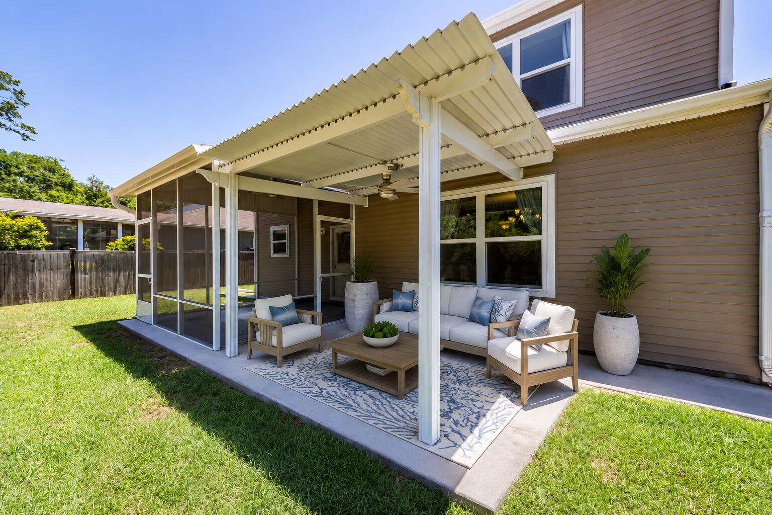 Image 3: Pergola