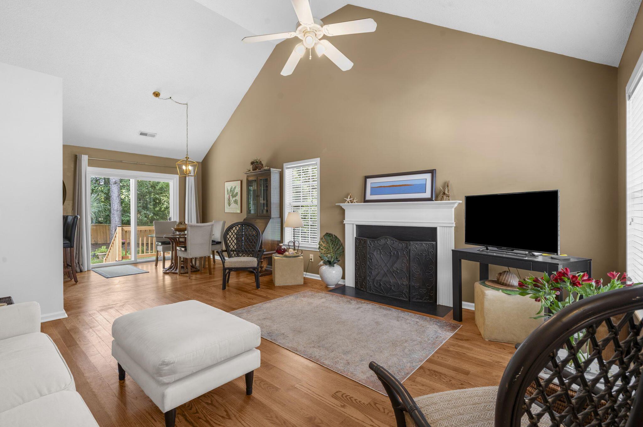 Image 4: 12-web-or-mls-DSC08836