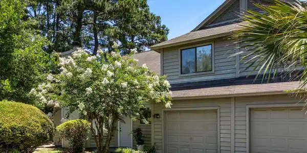 28 Maplecrest Drive
