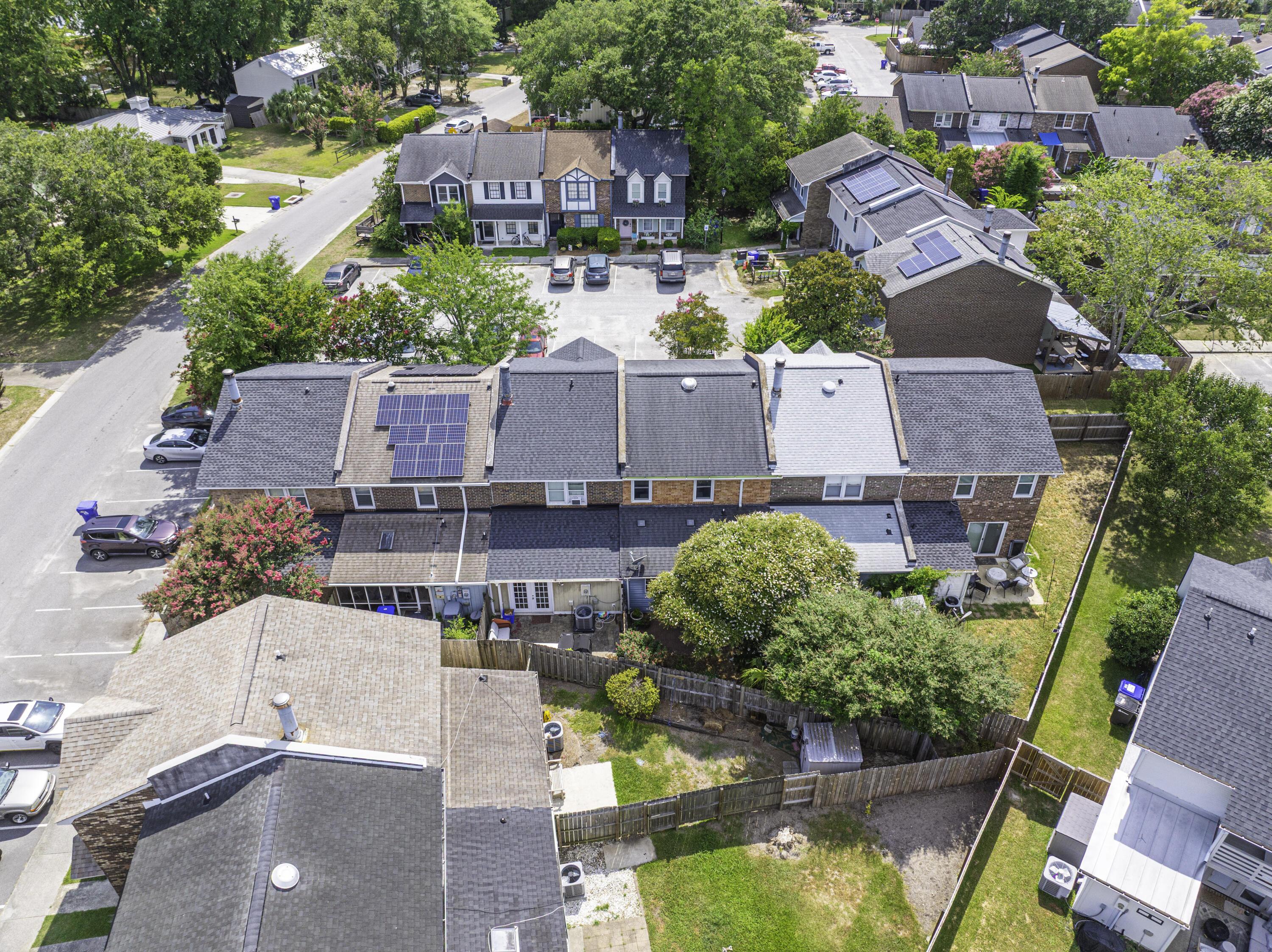 Image 4: 677 Buckhall Court, Mt. Pleasant