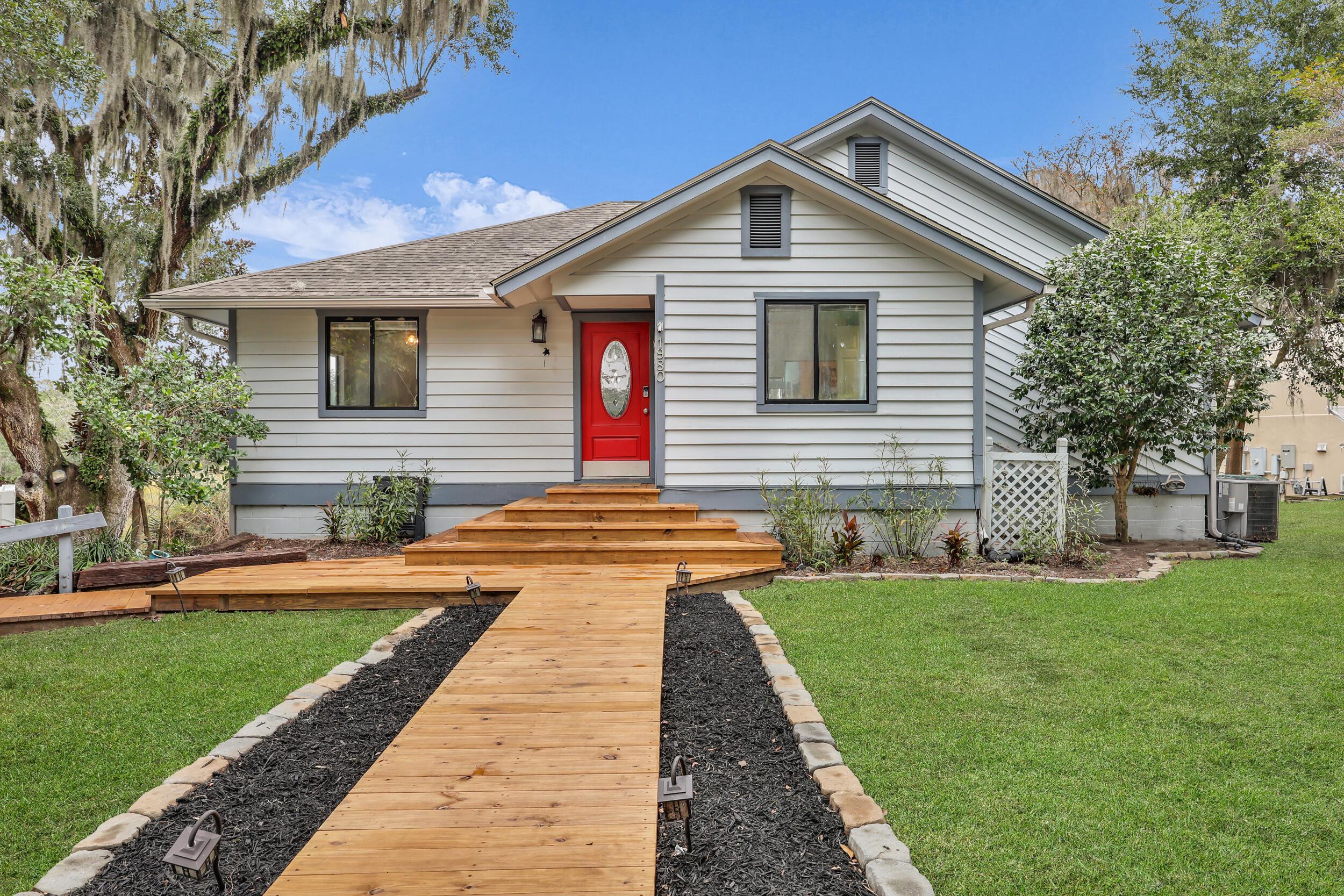 Image 1: Welcome Home t0 1980 Minott Street!