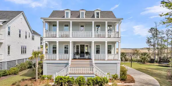 3582 Clambank Drive