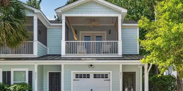 2977 Emma Lane