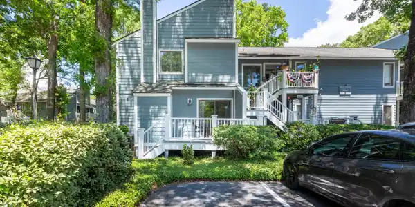Image 4: 1717 Greystone #14_Brett Martin Photogra