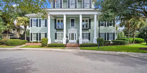 7 Rising Tide Drive