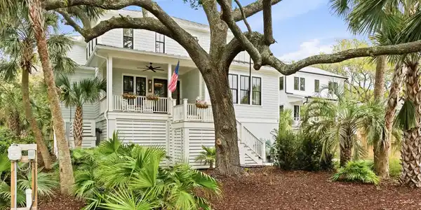 Image 2: Front Exterior