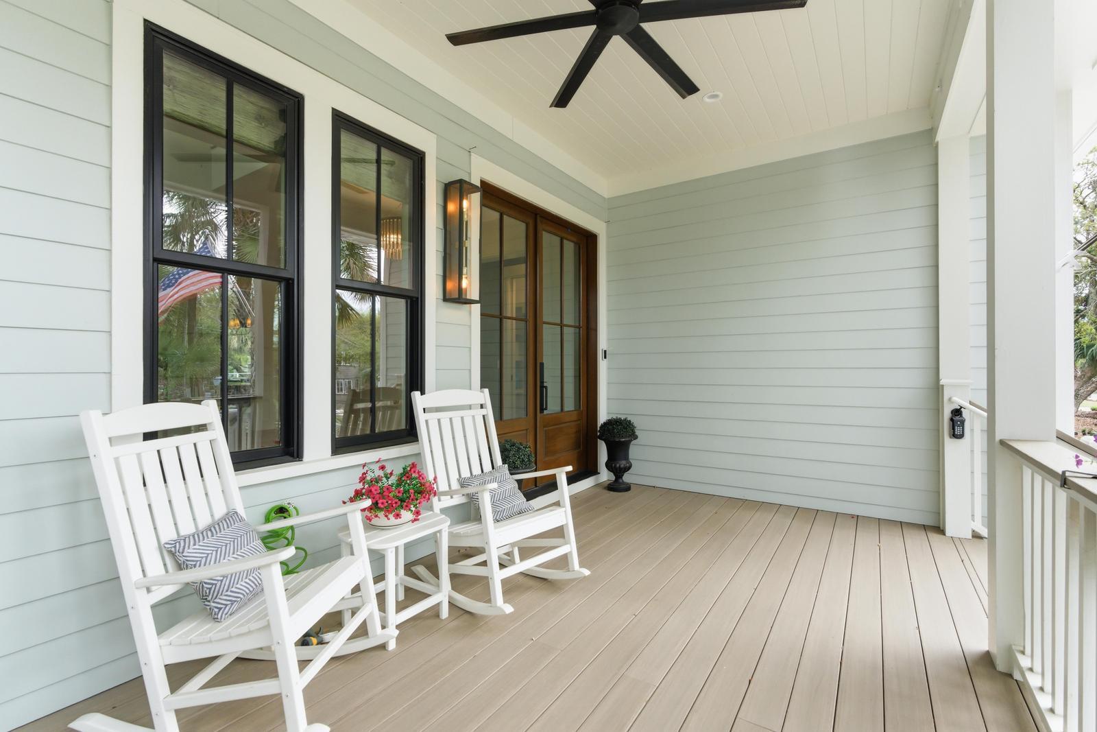 Image 3: Front Porch