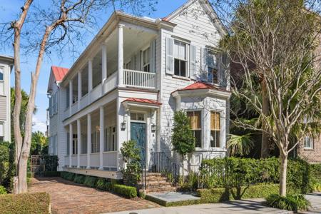4 Wentworth Street