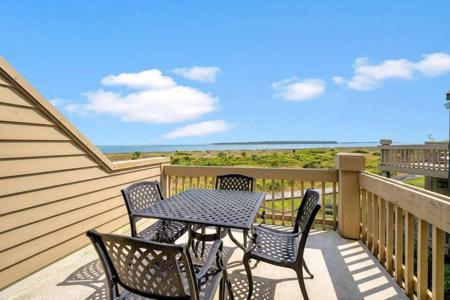 1360 Pelican Watch Villas